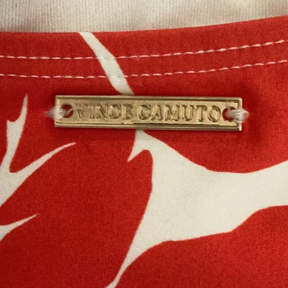 VINCE CAMUTO NWT WOMENS ONE PIECE SWIMWEAR SUIT RASH GUARD LONG SUN SIZE 10 - Picture 3 of 5